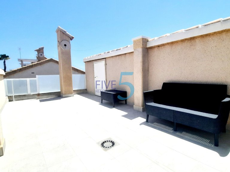 Villa for Sale in Alicante, Valencia 26