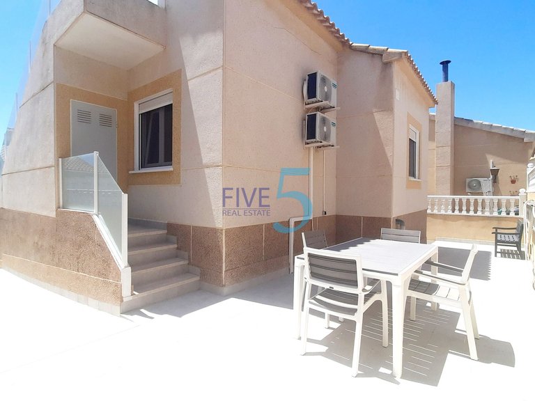 Villa for Sale in Alicante, Valencia 22