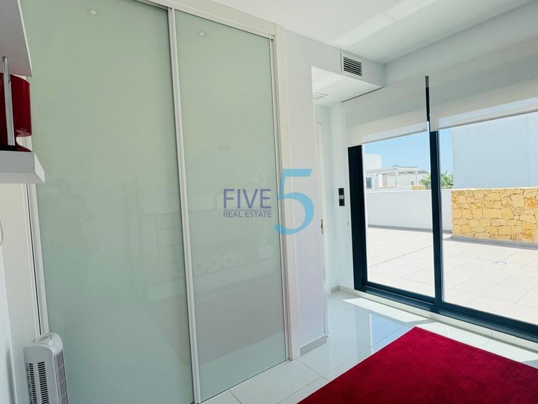 Villa for Sale in Alicante, Valencia 21