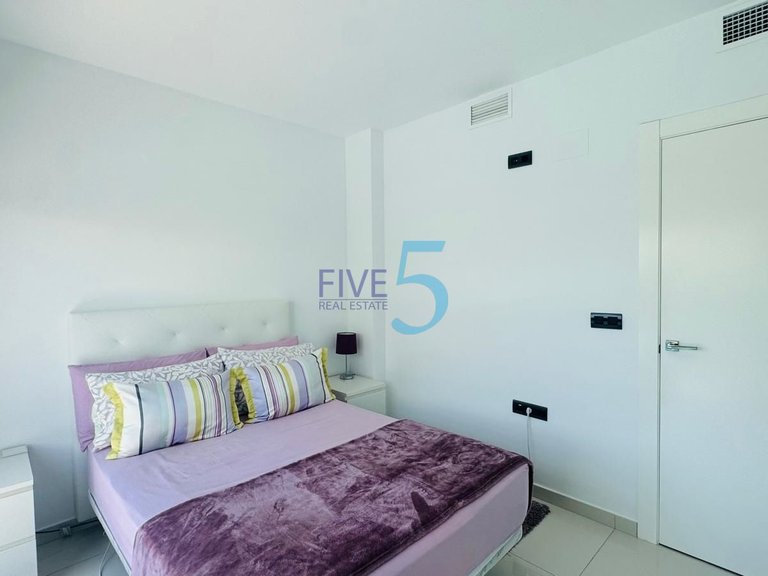 Villa for Sale in Alicante, Valencia 13