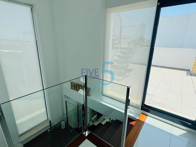 Villa for Sale in Alicante, Valencia 14
