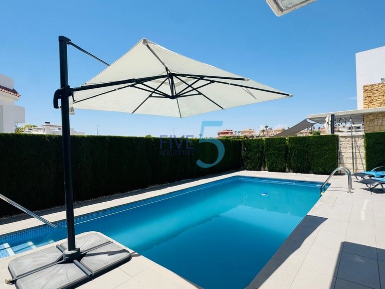 Villa for Sale in Alicante, Valencia 29