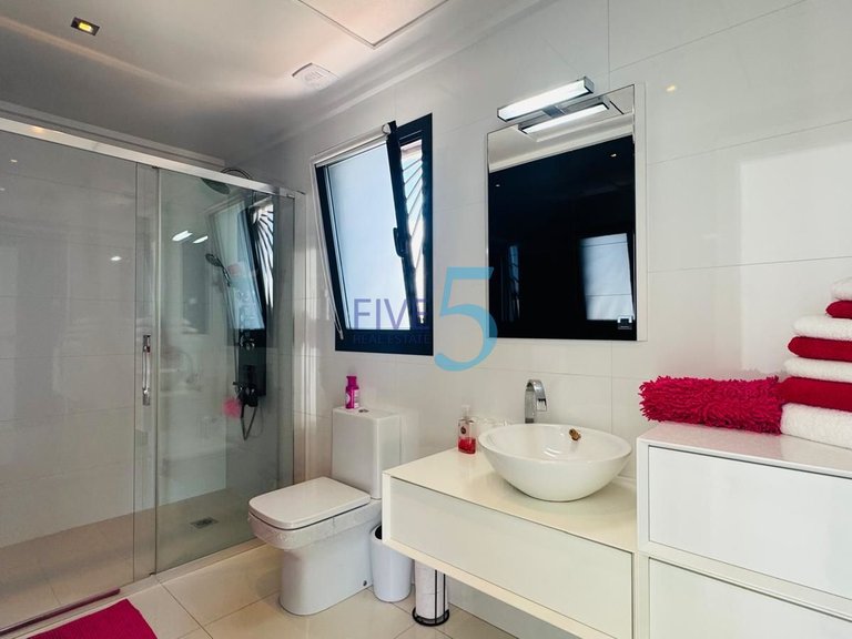 Villa for Sale in Alicante, Valencia 18