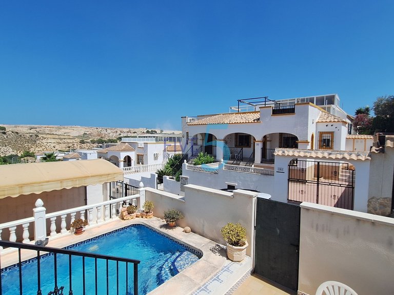 Villa for Sale in Alicante, Valencia 2