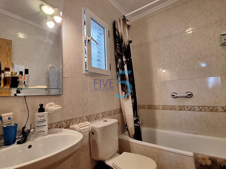 Villa for Sale in Alicante, Valencia 31