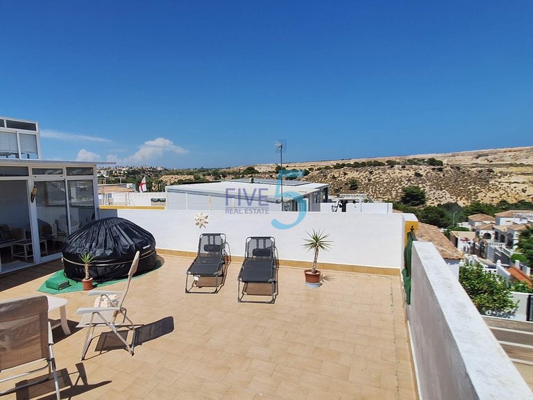 Villa for Sale in Alicante, Valencia 19