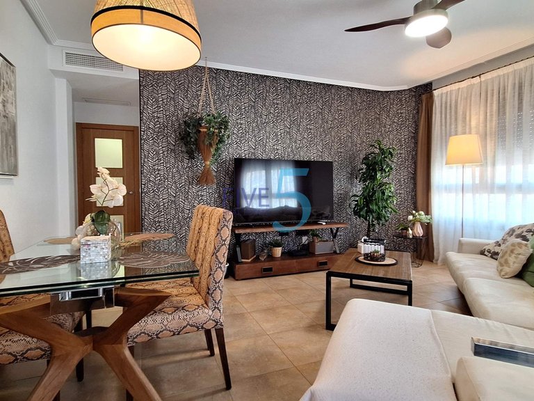 Apartment for Sale in Alicante, Valencia 1