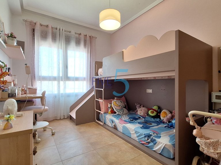 Apartment for Sale in Alicante, Valencia 17