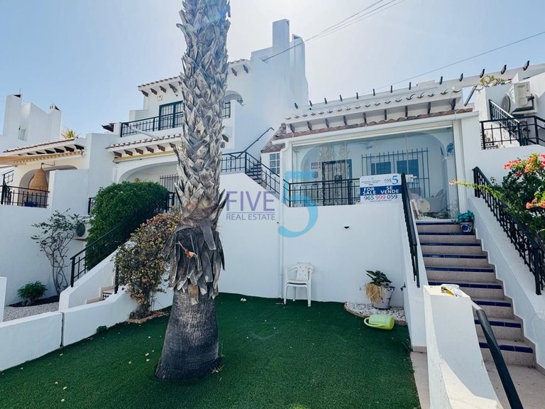 Villa for Sale in Alicante, Valencia 1