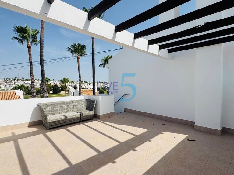 Villa for Sale in Alicante, Valencia 22