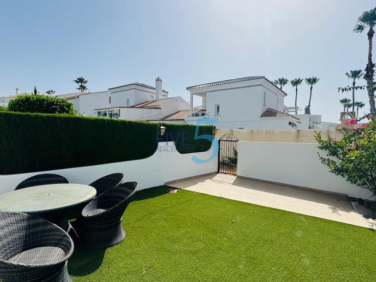 Villa for Sale in Alicante, Valencia 16