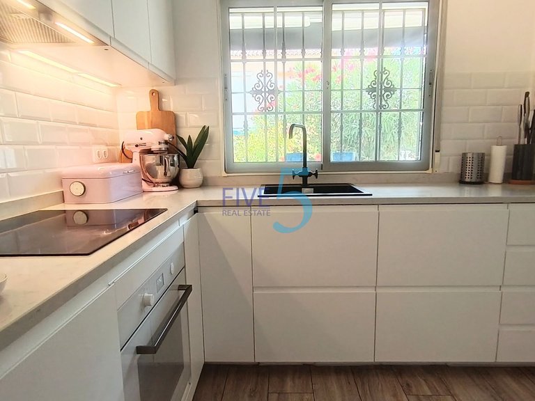 Villa for Sale in Alicante, Valencia 26