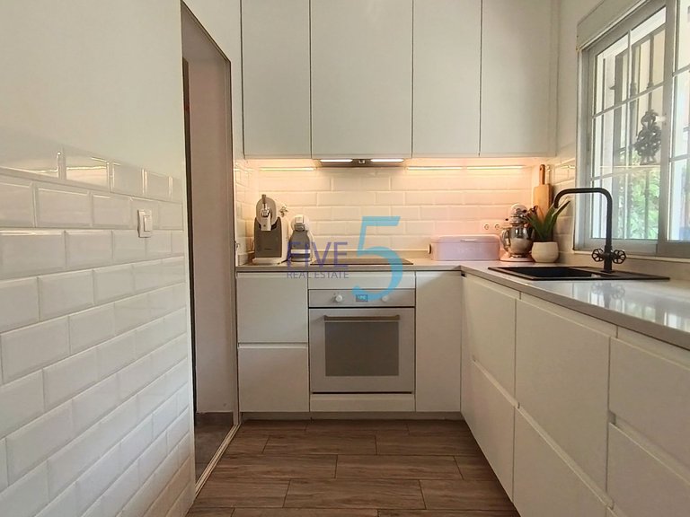 Villa for Sale in Alicante, Valencia 3