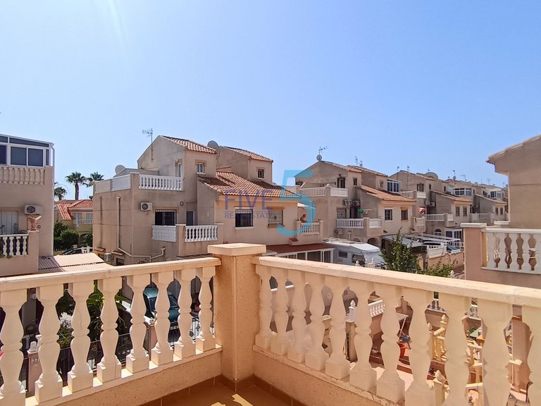 Villa for Sale in Alicante, Valencia 31