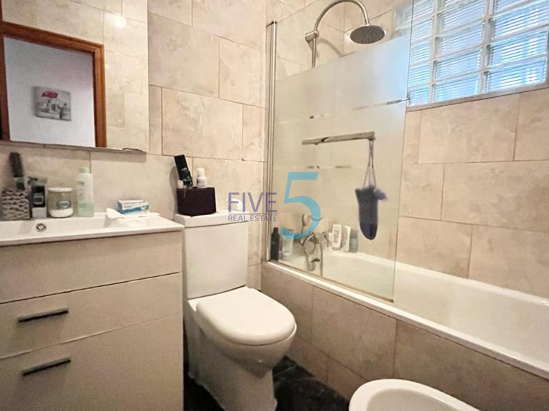 Villa for Sale in Alicante, Valencia 9