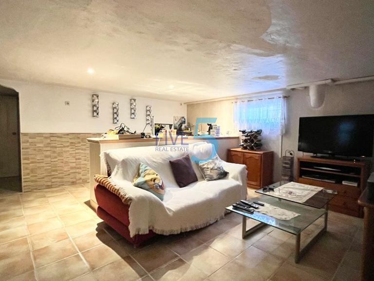 Villa for Sale in Alicante, Valencia 16