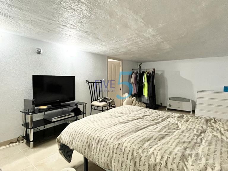 Villa for Sale in Alicante, Valencia 18
