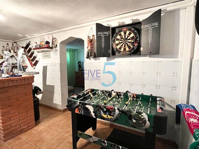 Villa for Sale in Alicante, Valencia 14