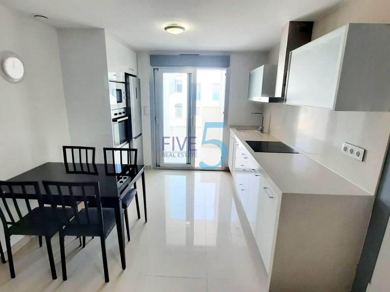 Apartment for Sale in Alicante, Valencia 6
