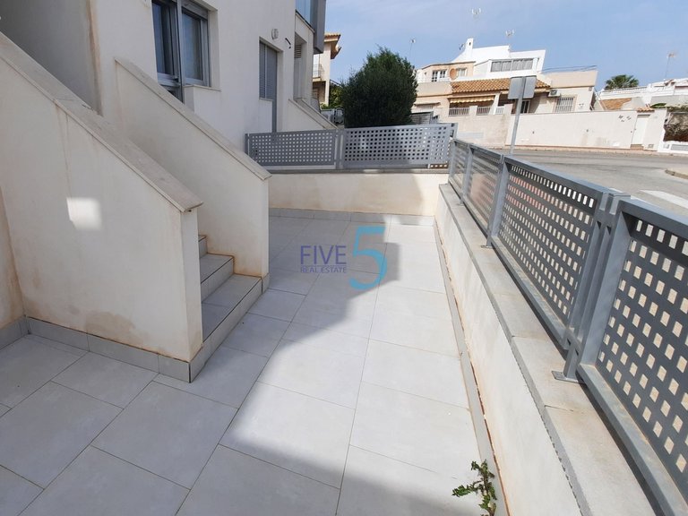 Apartment for Sale in Alicante, Valencia 17