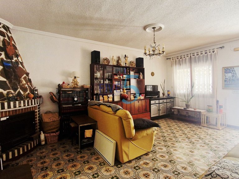 Villa for Sale in Alicante, Valencia 5