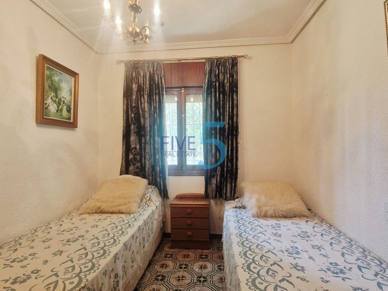 Villa for Sale in Alicante, Valencia 16