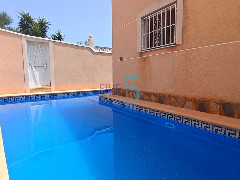 Villa for Sale in Alicante, Valencia 19