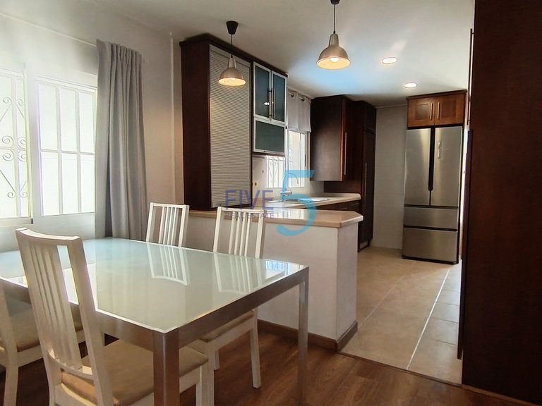 Villa for Sale in Alicante, Valencia 23