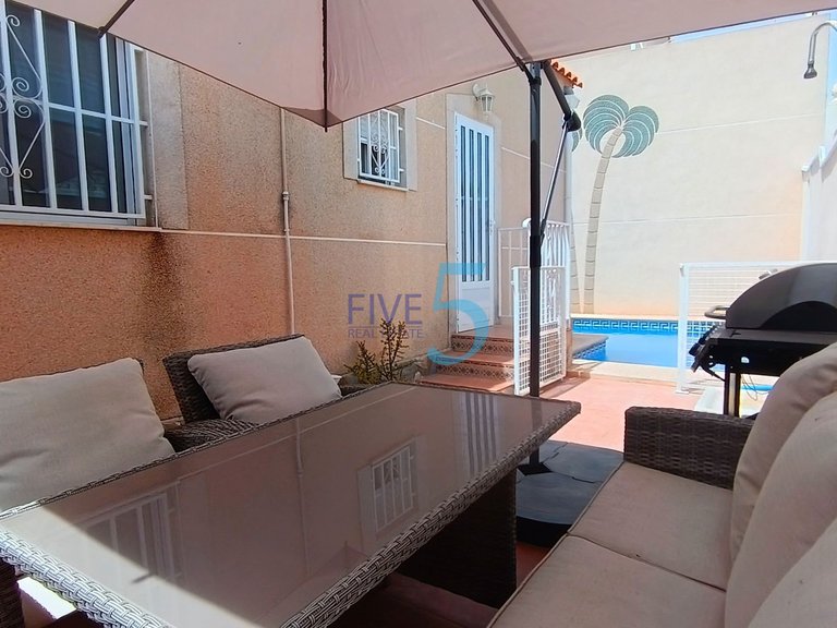 Villa for Sale in Alicante, Valencia 14