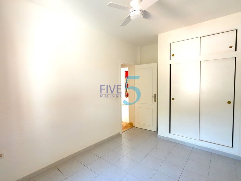 Apartment for Sale in Alicante, Valencia 17