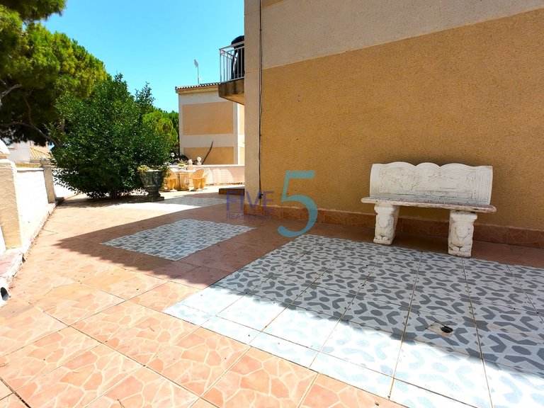 Apartment for Sale in Alicante, Valencia 8