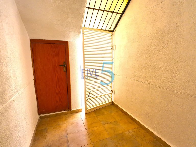 Apartment for Sale in Alicante, Valencia 11