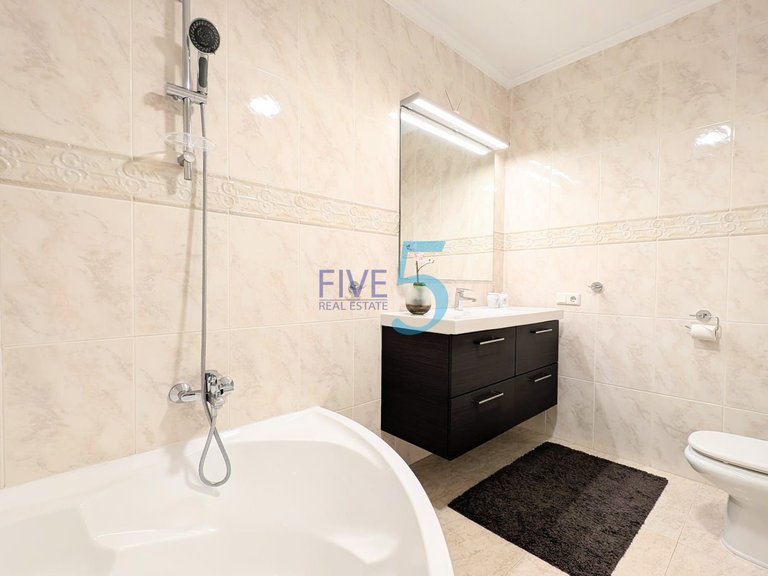 Villa for Sale in Alicante, Valencia 37