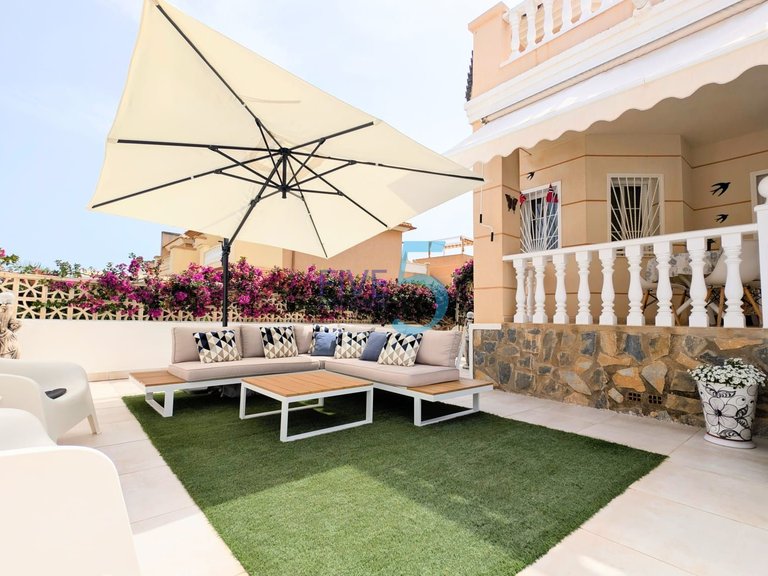 Villa for Sale in Alicante, Valencia 6