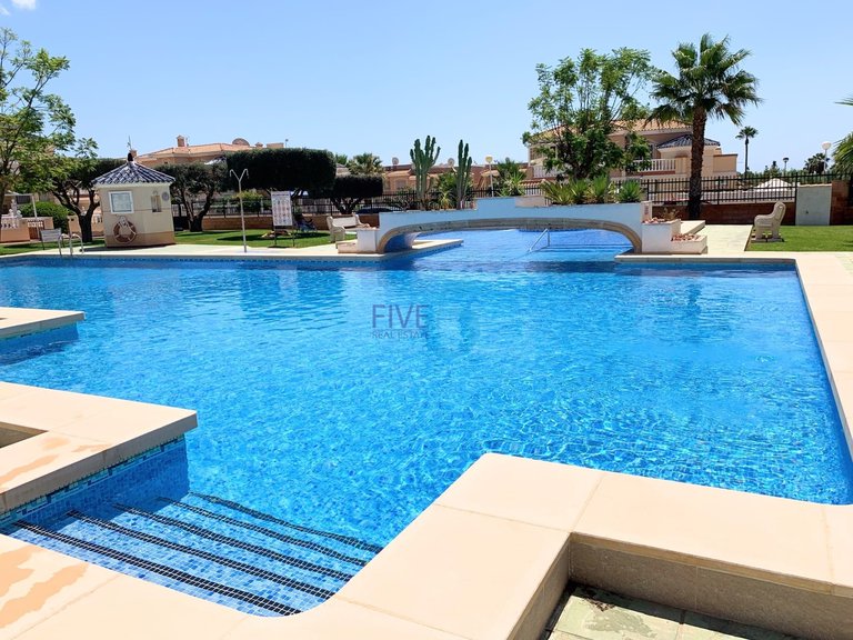 Villa for Sale in Alicante, Valencia 3