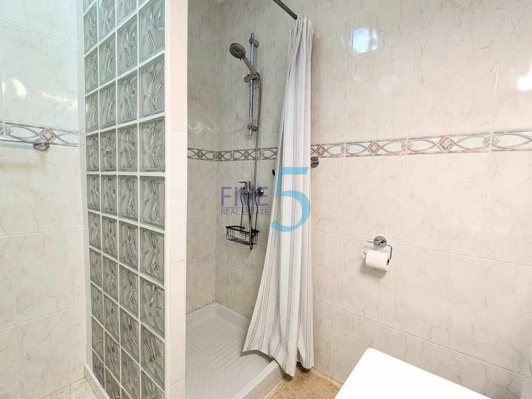 Villa for Sale in Alicante, Valencia 20