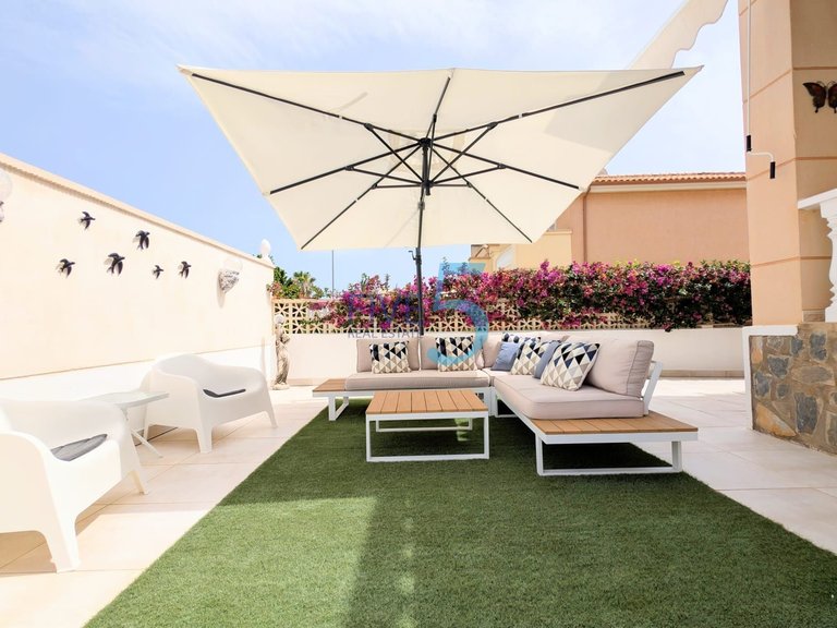 Villa for Sale in Alicante, Valencia 5