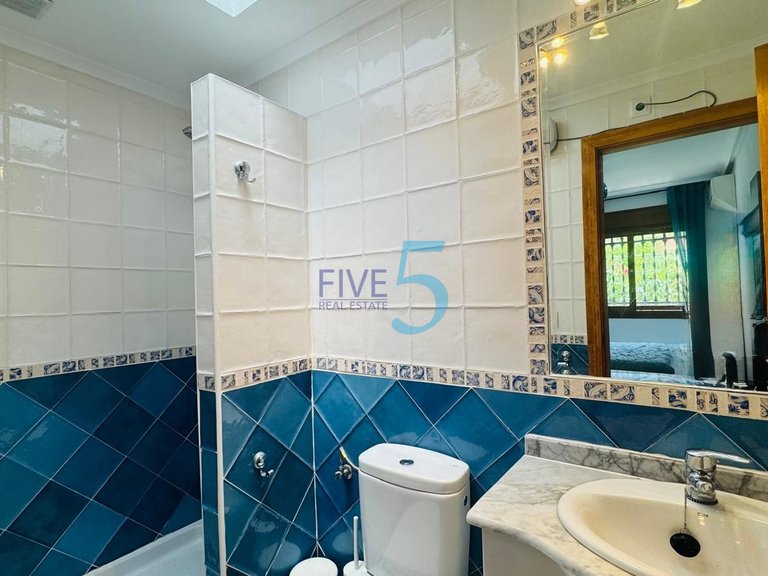 Villa for Sale in Alicante, Valencia 13