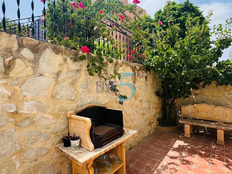 Villa for Sale in Alicante, Valencia 22