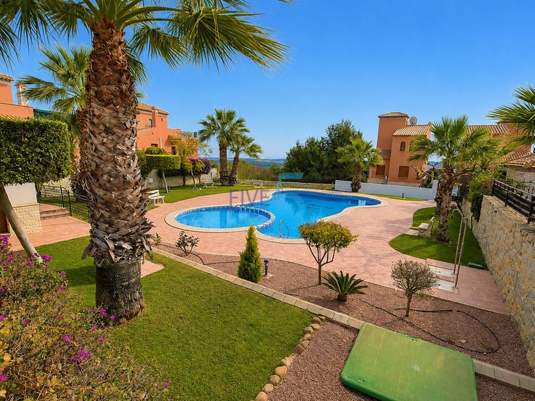 Villa for Sale in Alicante, Valencia 2