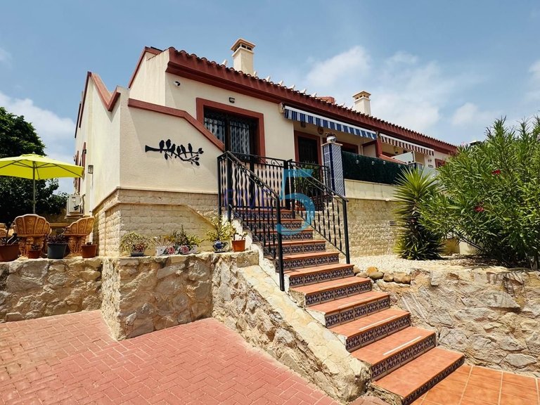 Villa for Sale in Alicante, Valencia 26