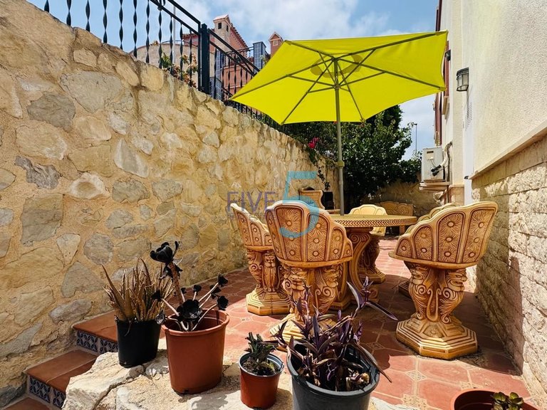 Villa for Sale in Alicante, Valencia 24
