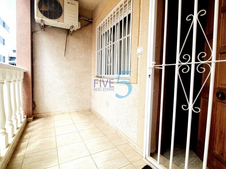 Apartment for Sale in Alicante, Valencia 18