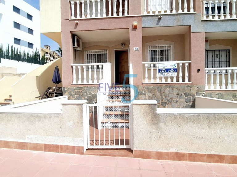 Apartment for Sale in Alicante, Valencia 1