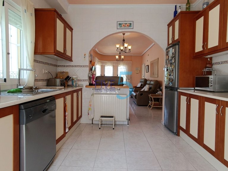 Villa for Sale in Alicante, Valencia 3