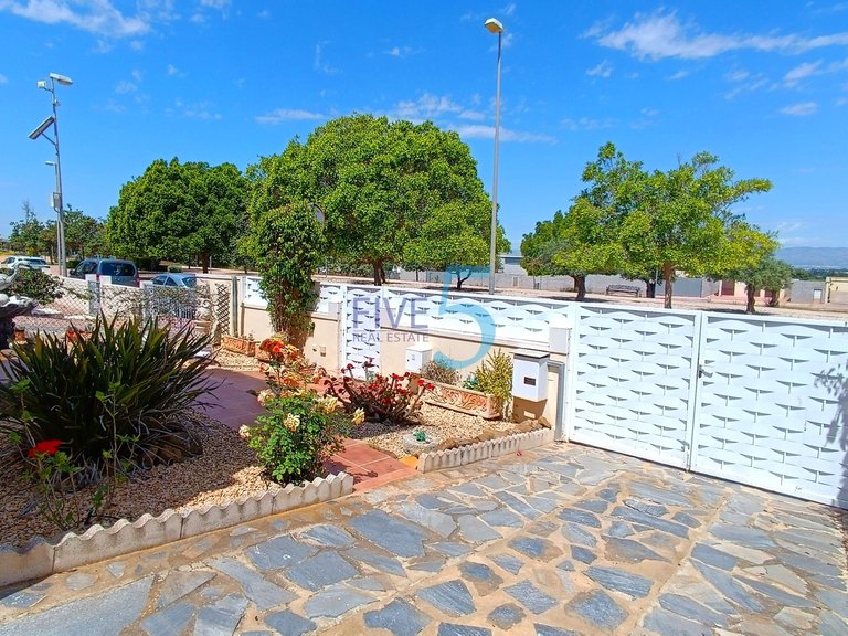 Villa for Sale in Alicante, Valencia 9