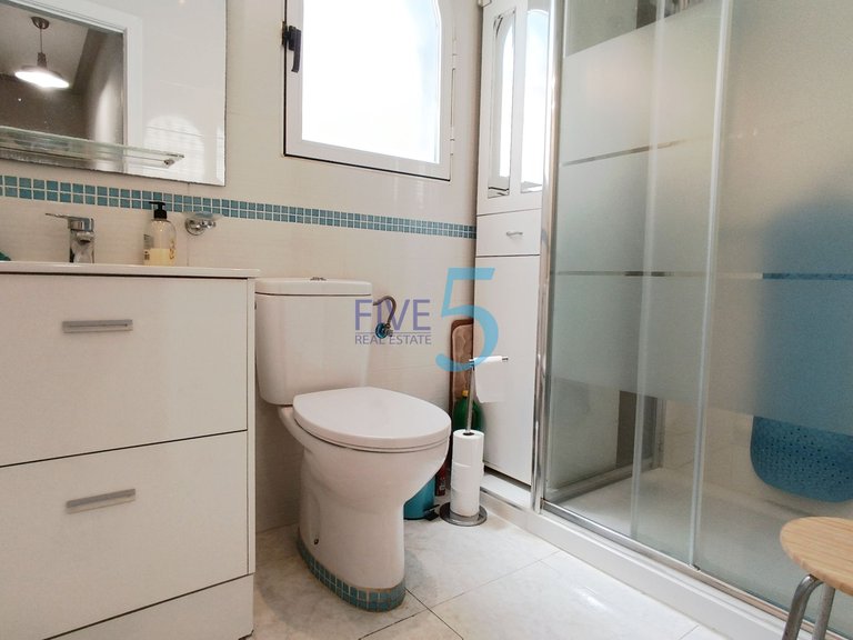 Villa for Sale in Alicante, Valencia 24