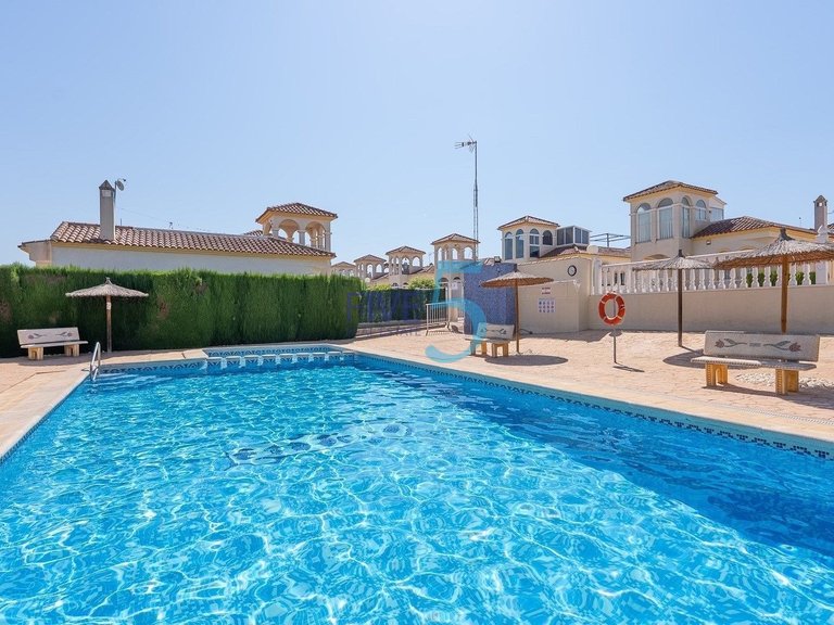 Villa for Sale in Alicante, Valencia 35