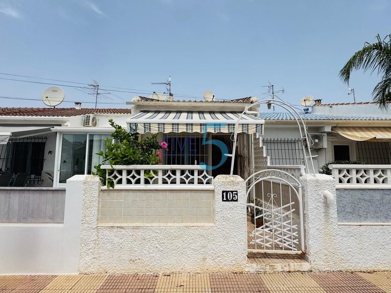 Villa for Sale in Alicante, Valencia 1