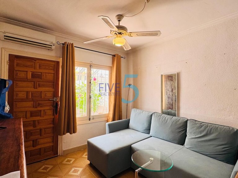 Villa for Sale in Alicante, Valencia 8